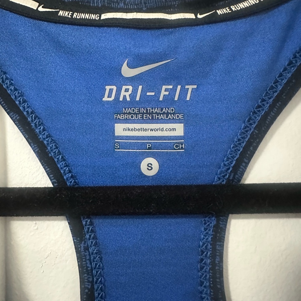 Nike Blue Dry Fit  Women’s activewear racerback tank‎ size Small - Picture 2 of 12